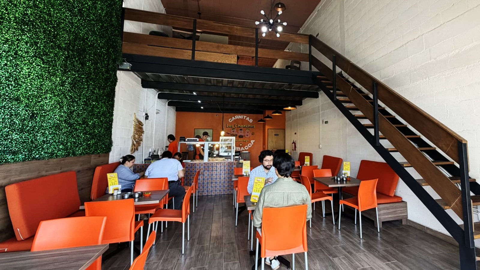 Interior Sucursal El Manantial